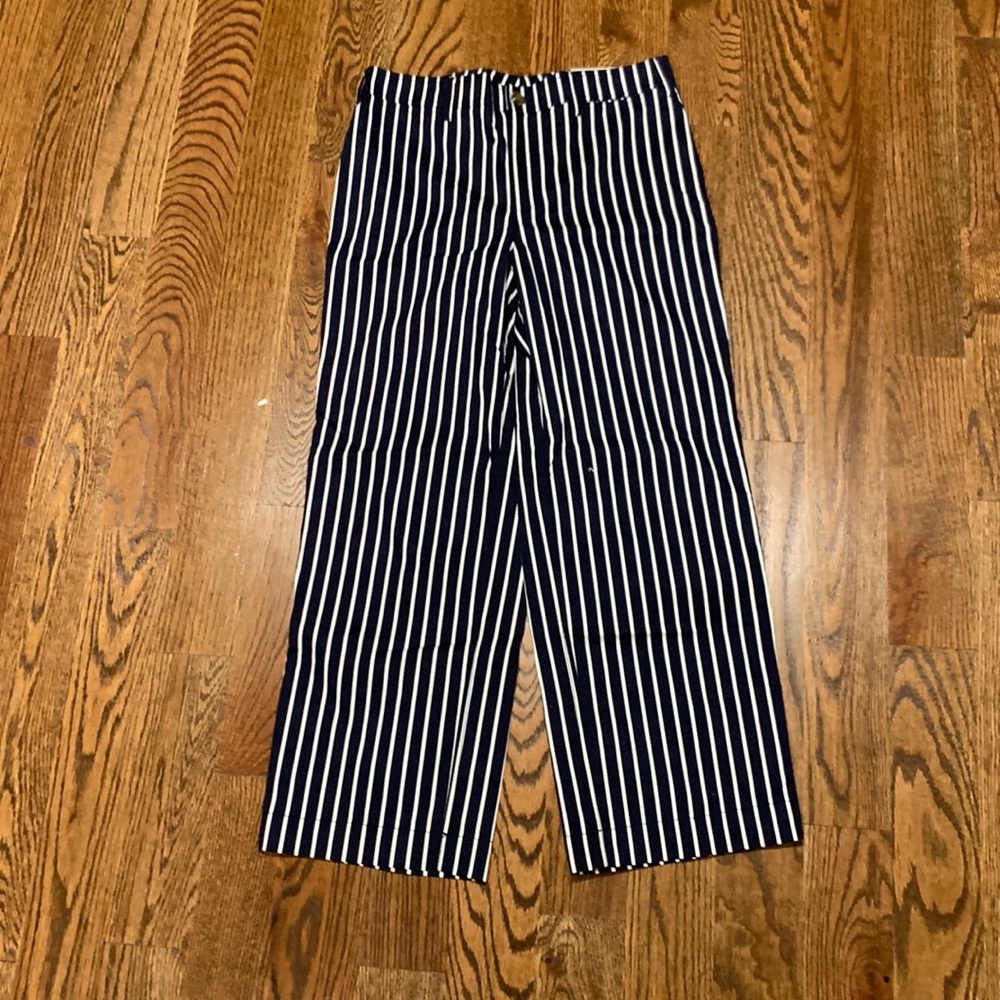 Chicos size 0 wide leg navy and white trouser